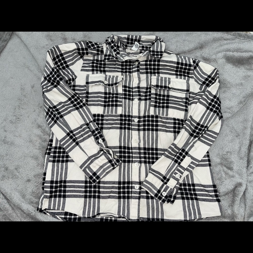 Forever 21 Black and White Flannel
